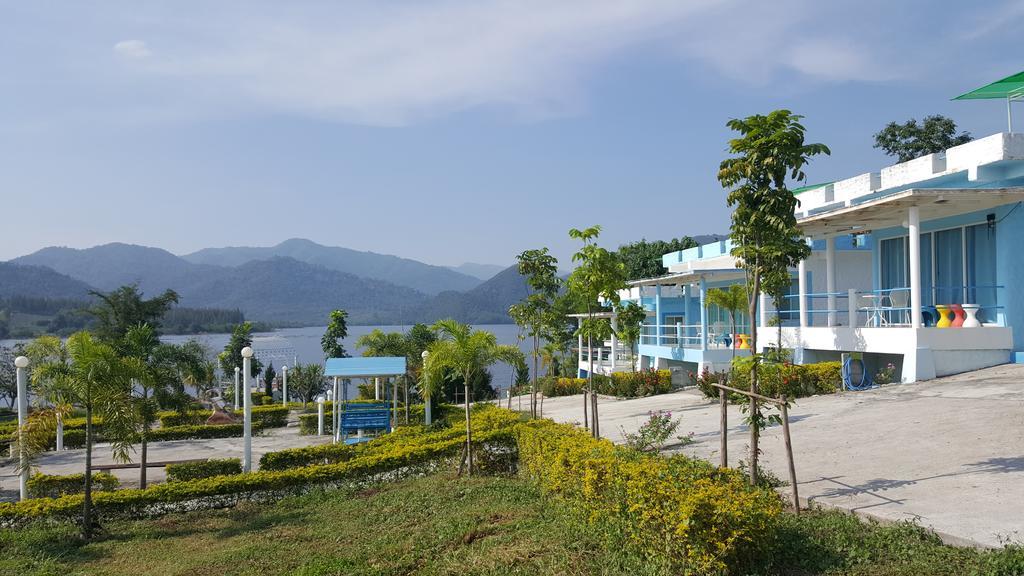 Phloenlom Chomdao Hotel Ban Kha Exterior photo