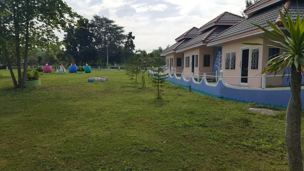 Phloenlom Chomdao Hotel Ban Kha Exterior photo
